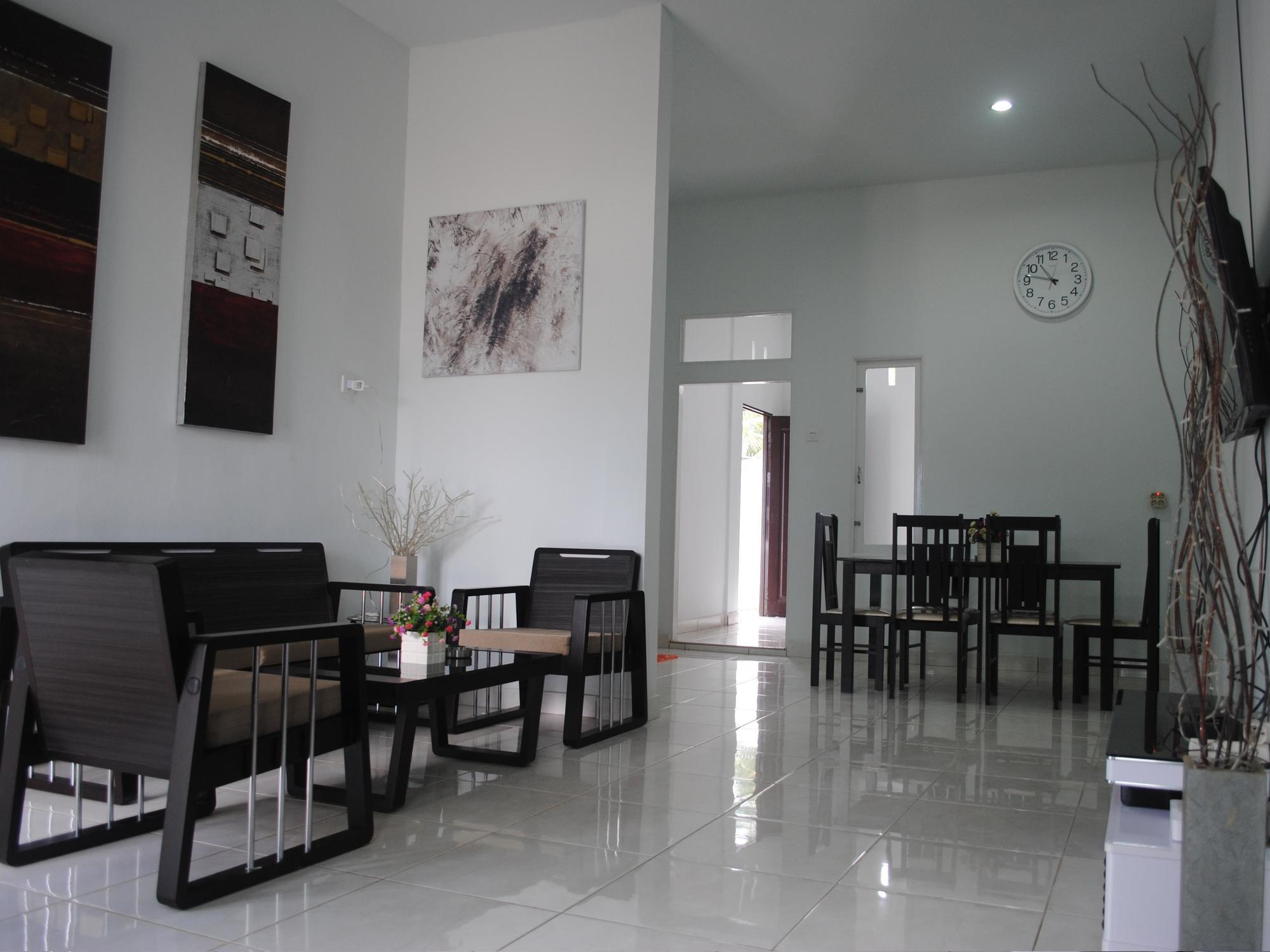 Golden Hawaii Villa Singkawang Dış mekan fotoğraf